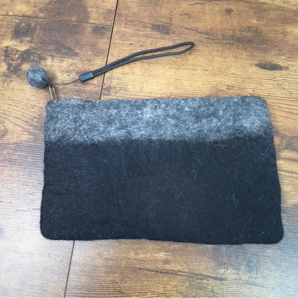 100% Wool Clutch Top Zipper Closure with Tassel Ball and Hand Strap Gray…